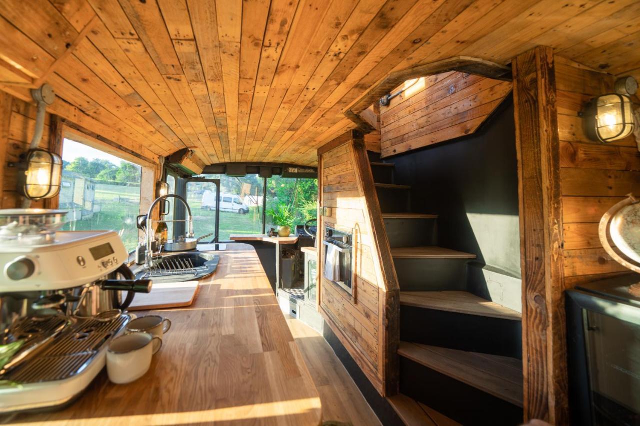 Delightful 2 Bed Double Decker Bus With Hot Tub Hotel Ъкфийлд Екстериор снимка